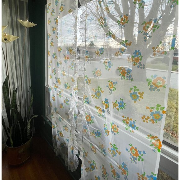 Vintage 80s curtains, orange blue flowers, white, ruffled pair of panels - Picture 2 of 9